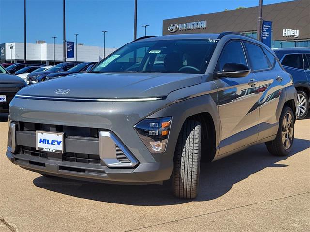 2026 Hyundai Kona SEL photo 2