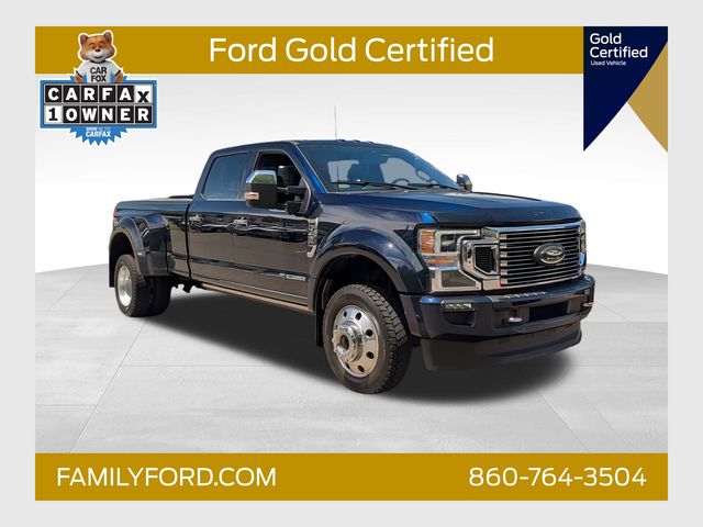2022 Ford F-450 Super Duty Platinum's photo