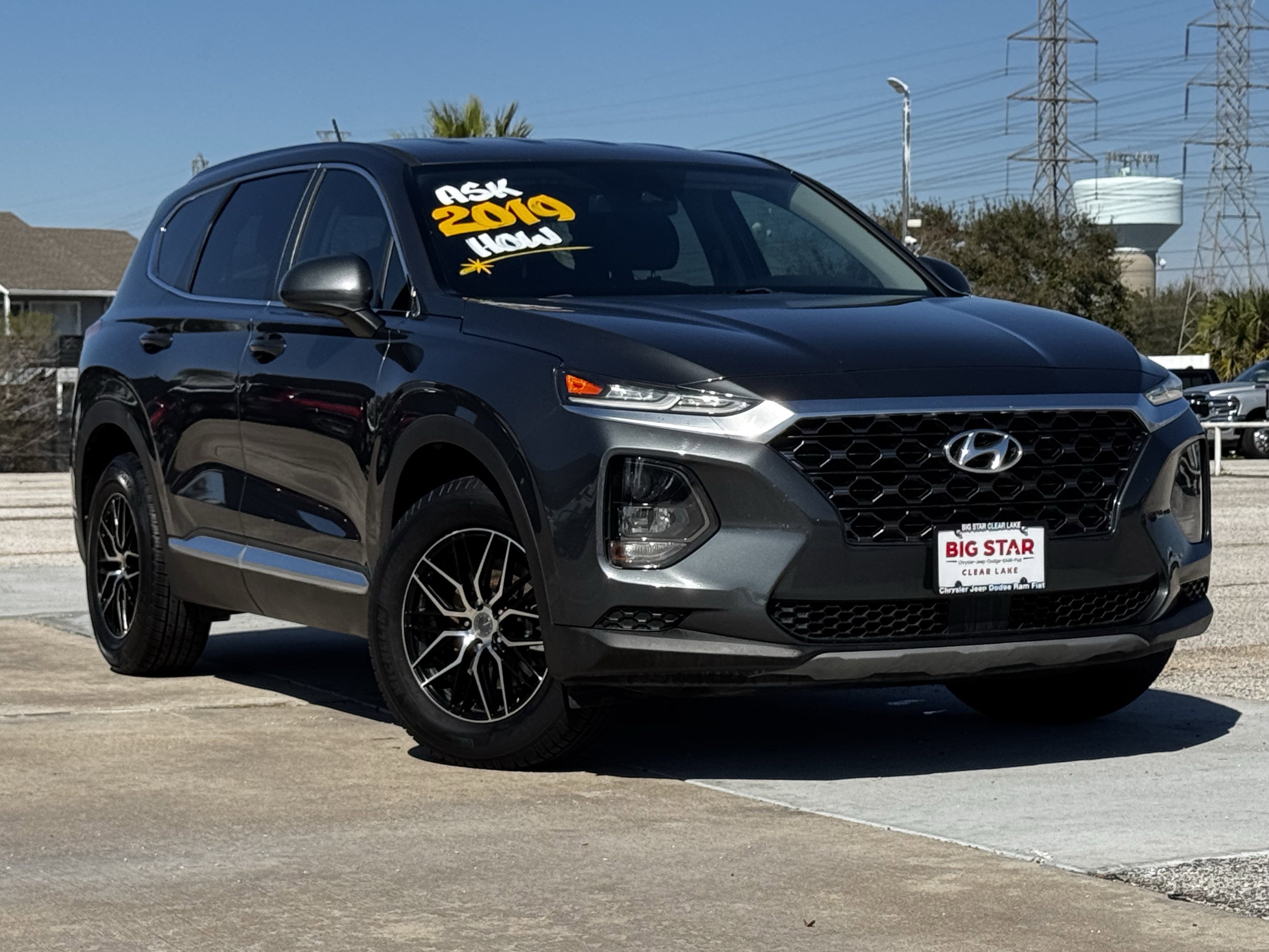 Used 2019 Hyundai Santa Fe SE with VIN 5NMS23AD2KH056613 for sale in Webster, TX