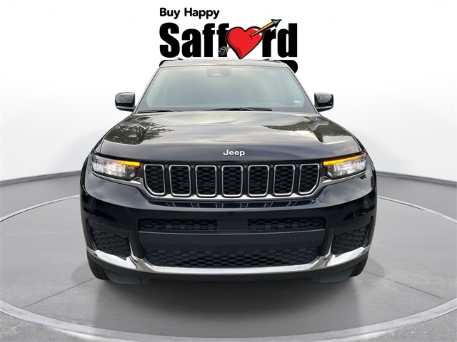 2023 Jeep Grand Cherokee Laredo photo 2