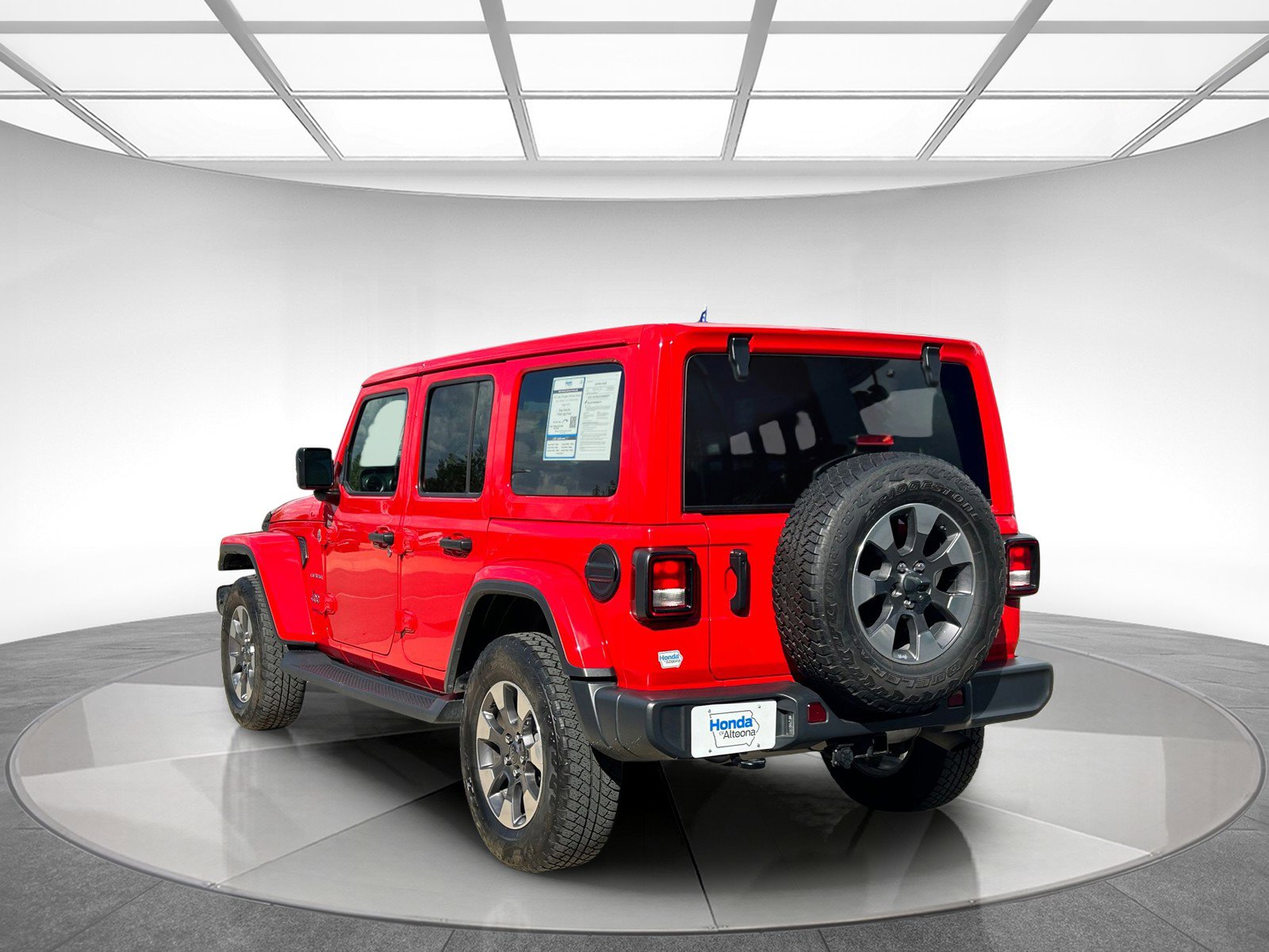2020 Jeep Wrangler Unlimited Sahara photo 5