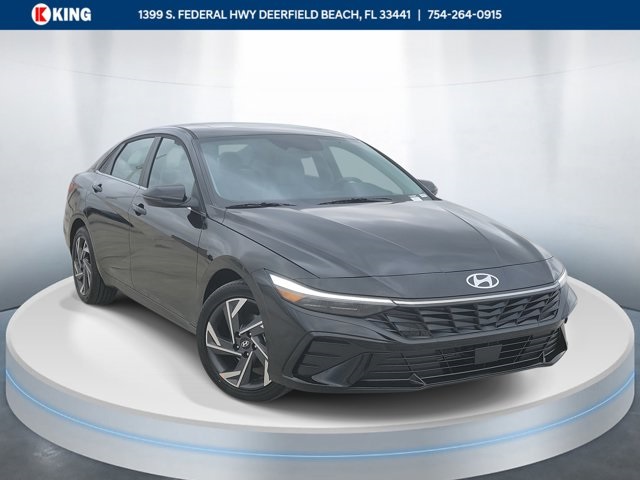 2026 Hyundai Elantra Limited's photo