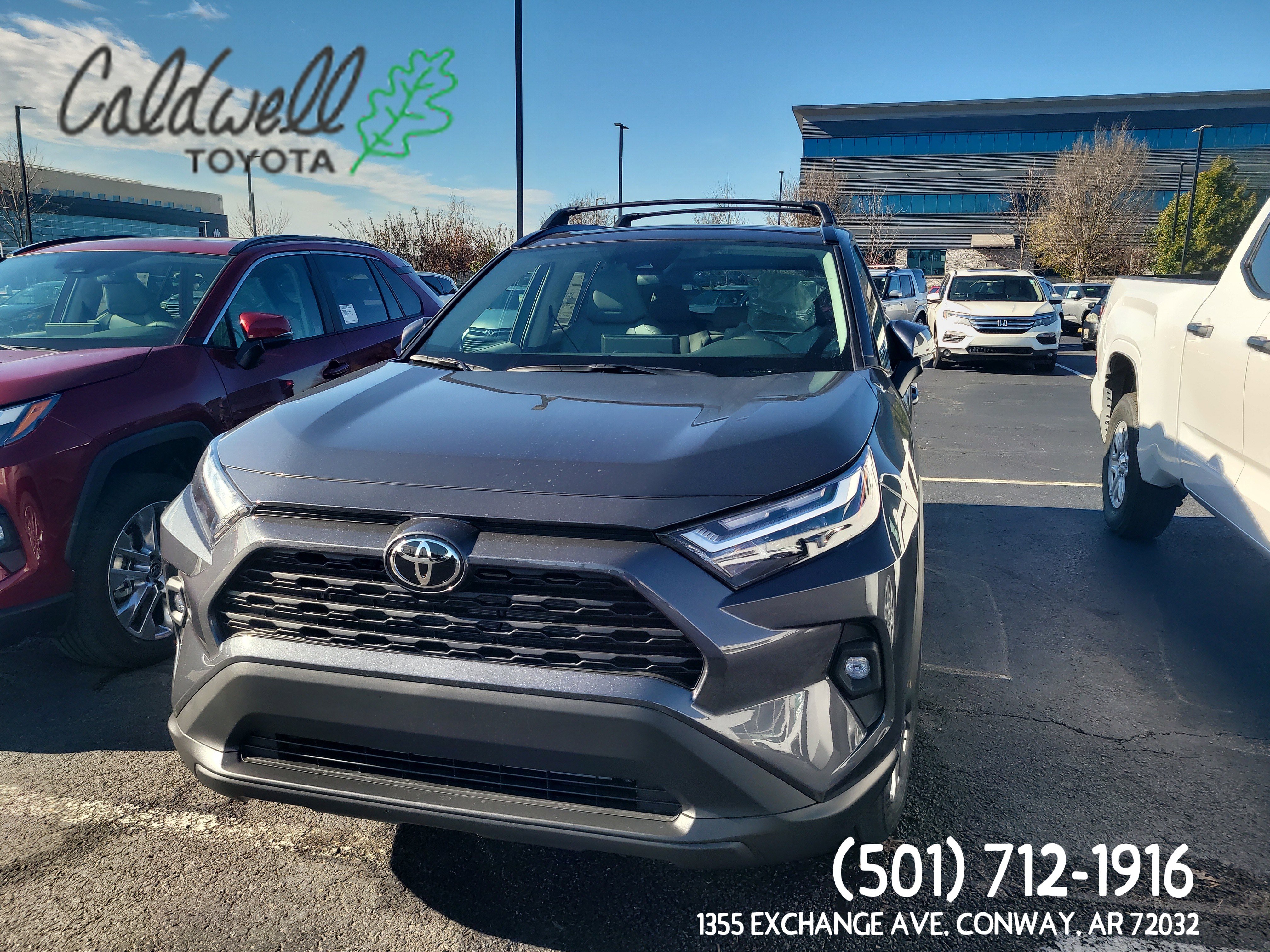 2025 Toyota RAV4 XLE Premium's photo