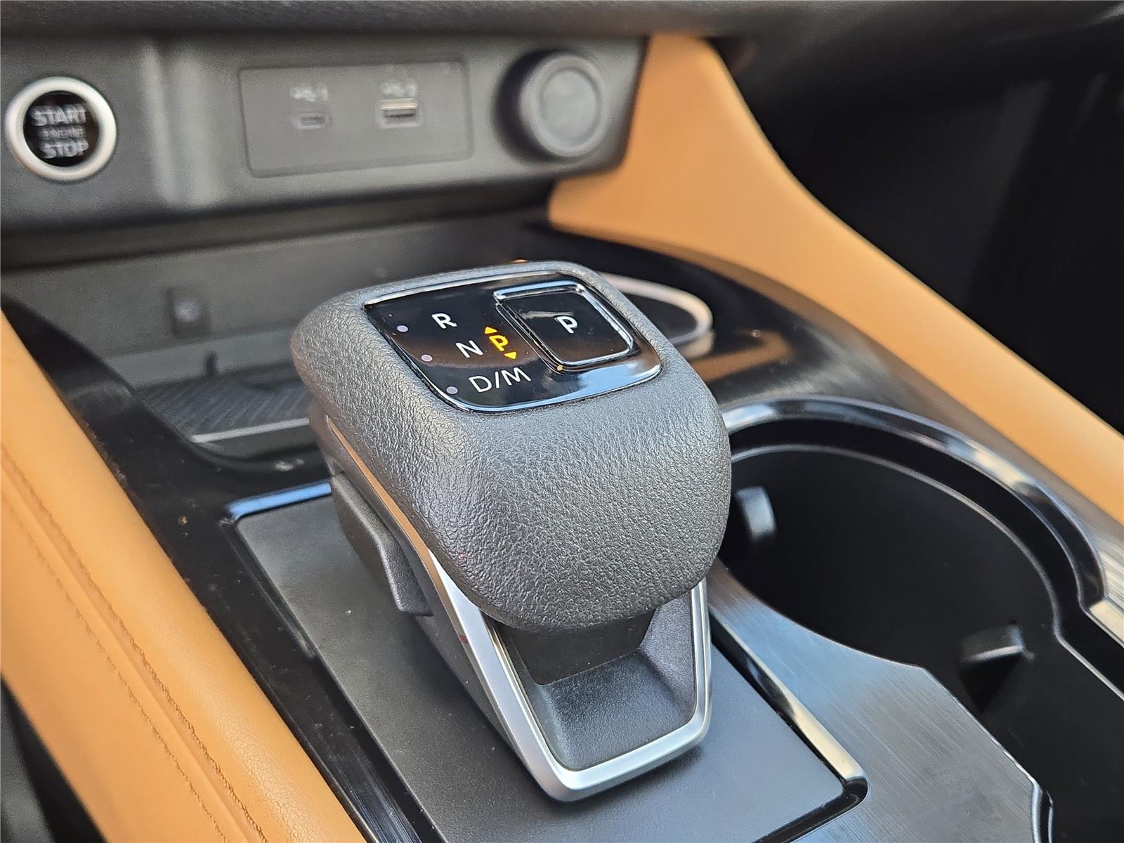 2023 Nissan Rogue Platinum photo 8