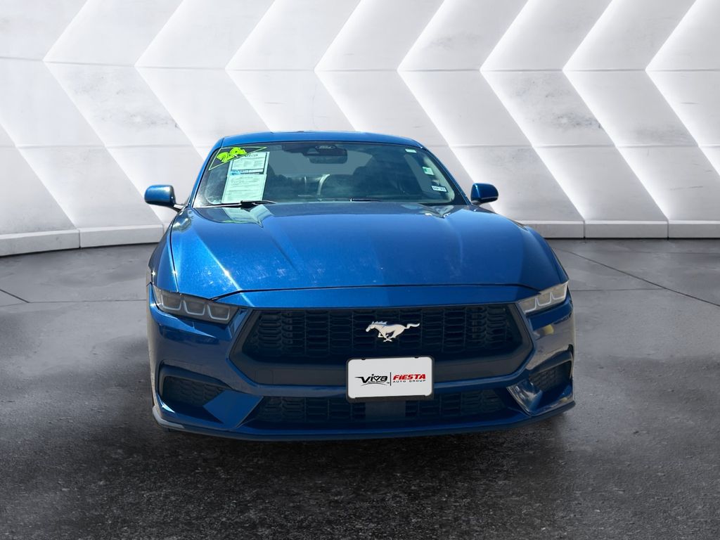 2024 Ford Mustang EcoBoost photo 2
