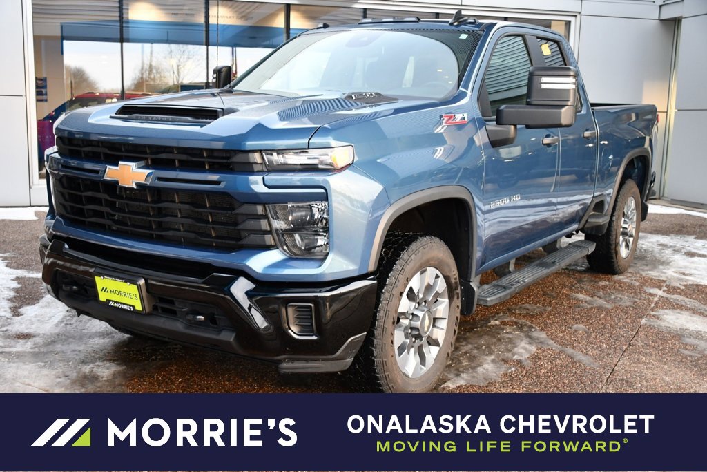 2024 Chevrolet Silverado 2500HD Custom's photo