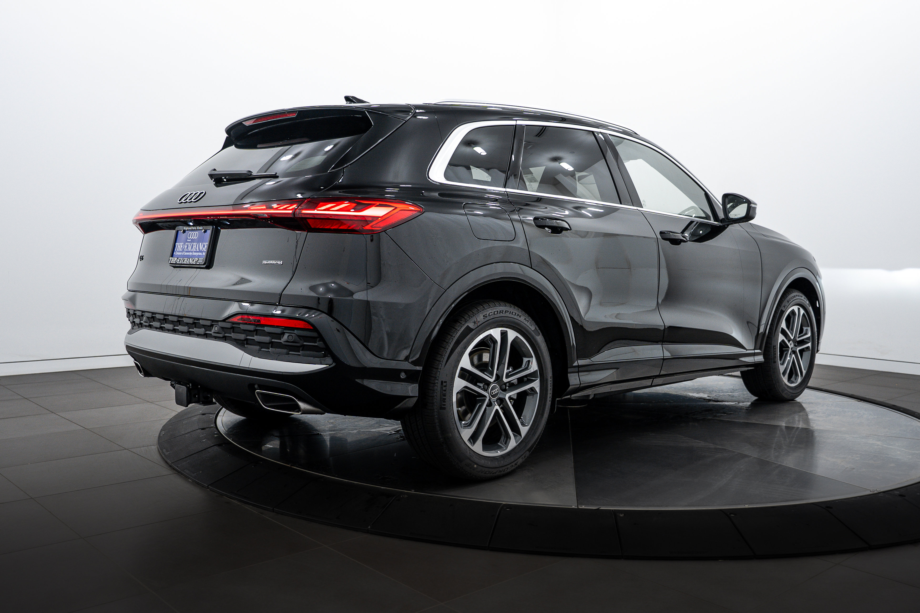 2025 Audi Q5 Premium Prestige photo 4