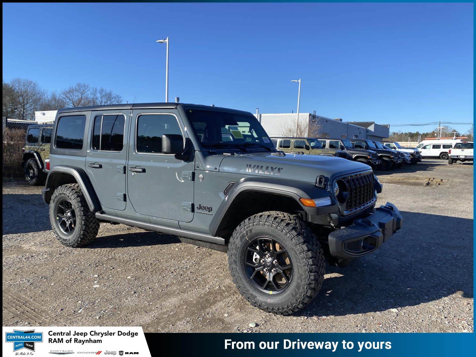 2026 Jeep Wrangler 4-Door Willys's photo