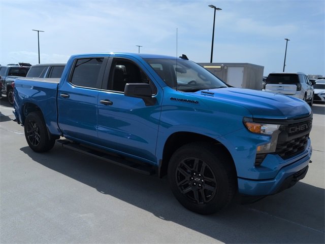 2026 Chevrolet Silverado 1500 Custom photo 2