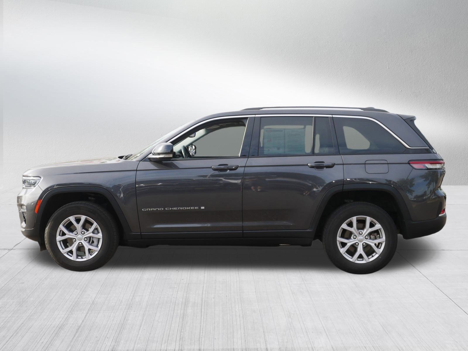 2022 Jeep Grand Cherokee Limited photo 4