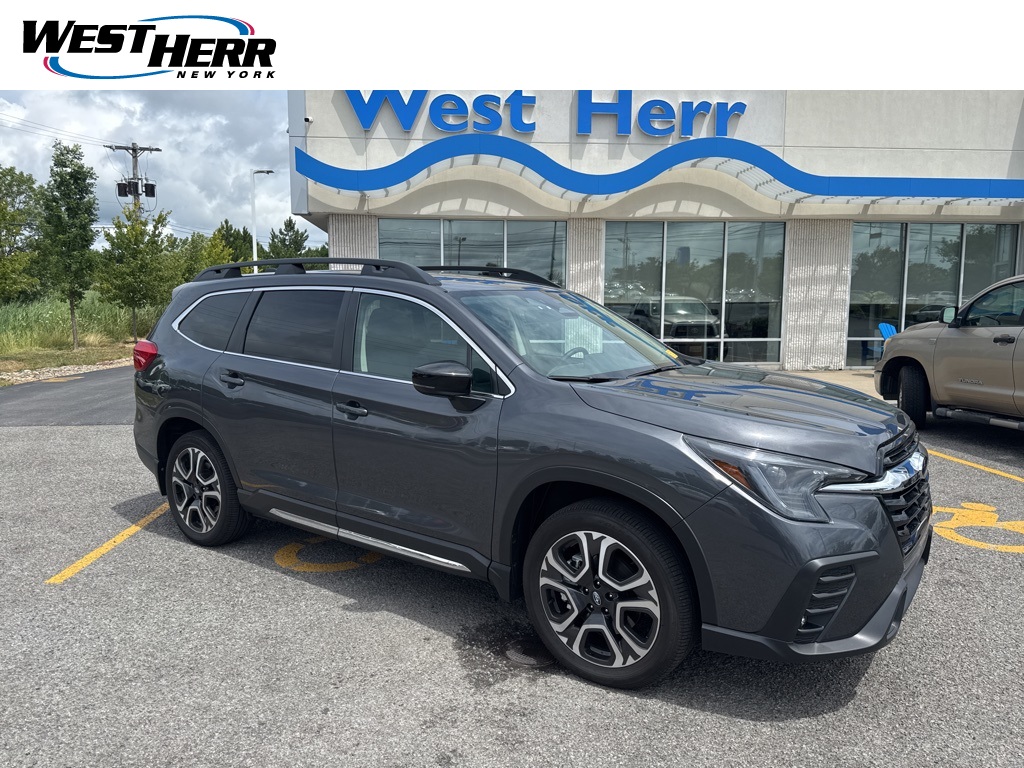 2024 Subaru Ascent Limited's photo