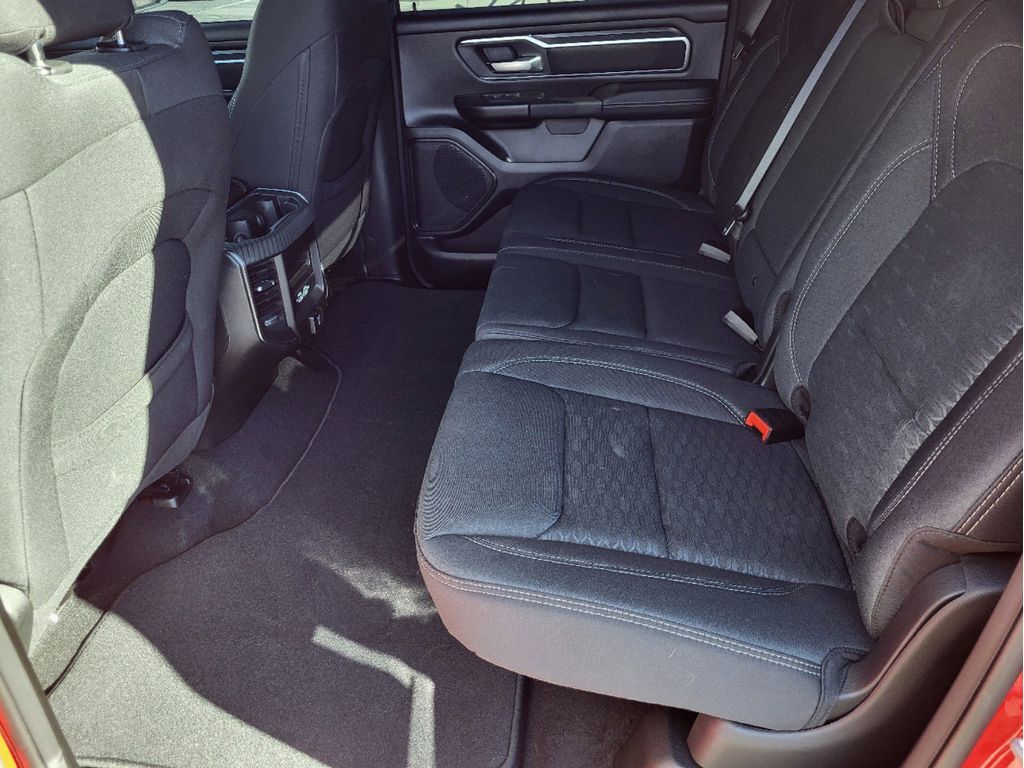 2025 Ram 1500 Big Horn photo 9