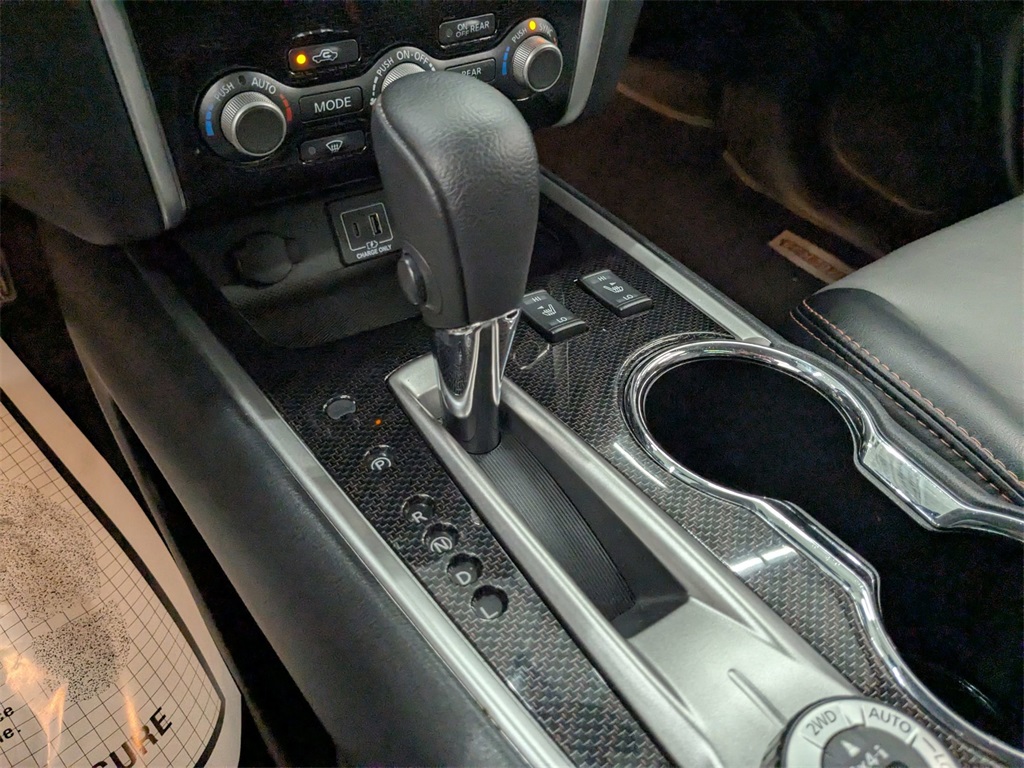 2020 Nissan Pathfinder SL Rock Creek photo 17