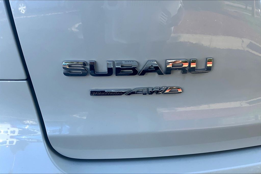 2022 Subaru Ascent Base photo 33