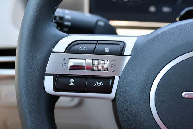 New 2025 Red Hyundai SEL Convenience FWD image 23