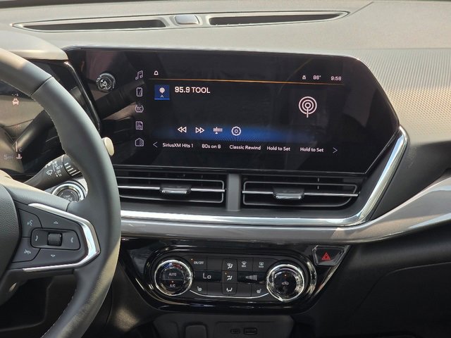 2025 Chevrolet Trax ACTIV photo 3