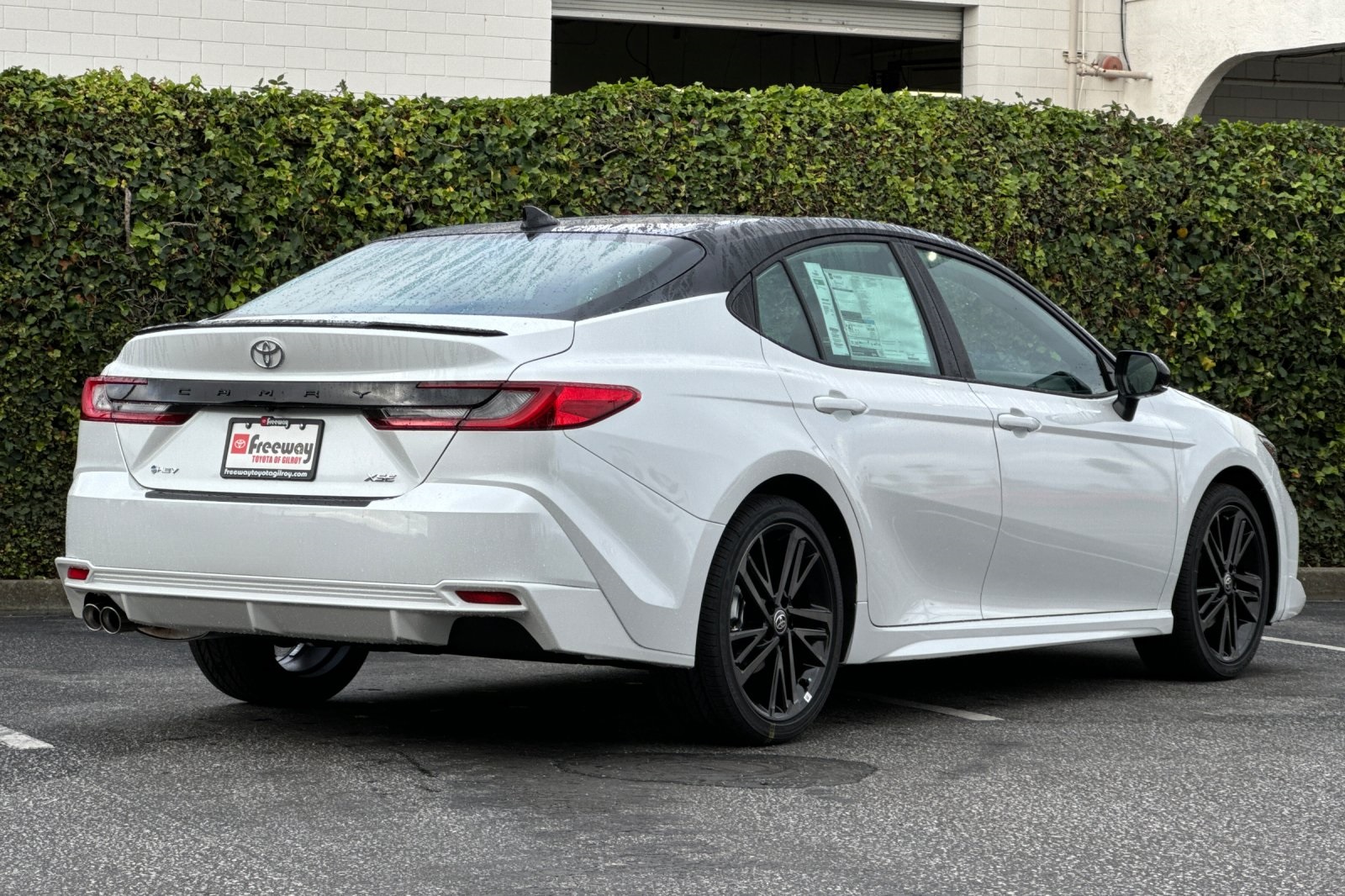 2025 Toyota Camry XSE photo 4