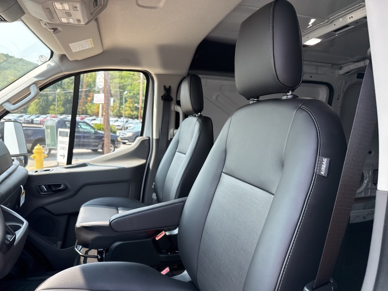 2025 Ford Transit photo 12