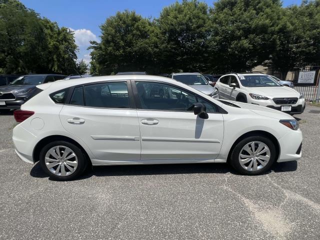 2023 Subaru Impreza Base photo 3