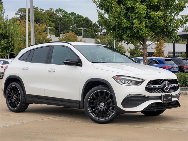 2023 Mercedes-Benz GLA Base's photo