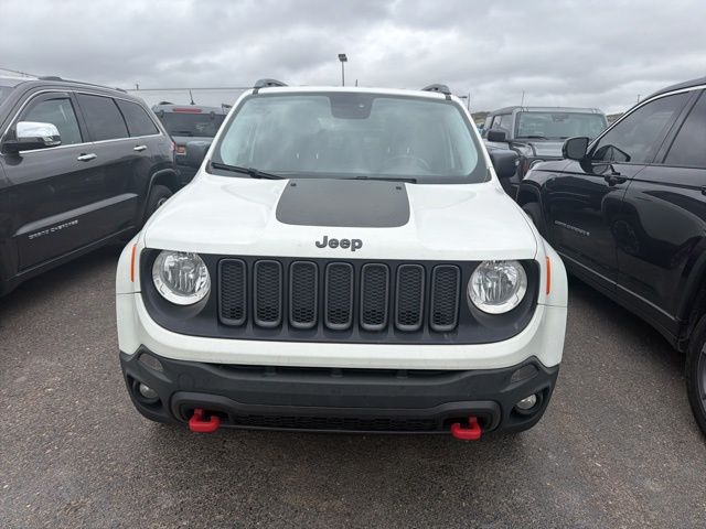 2015 Jeep Renegade Trailhawk photo 2