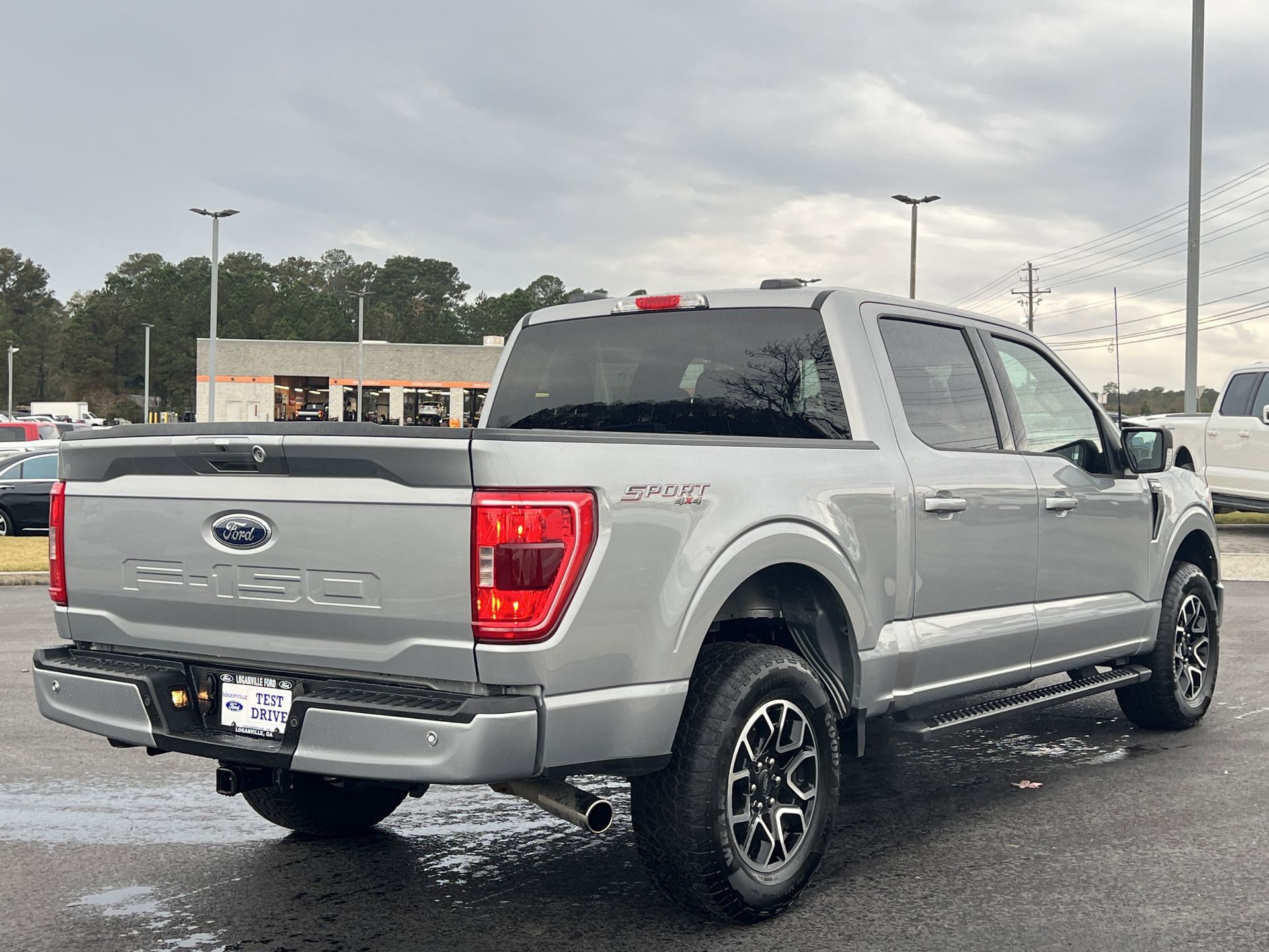2023 Ford F-150 XLT photo 3