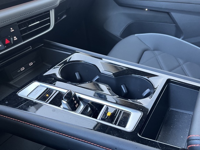 2024 Volkswagen Atlas Peak Edition SE Technology photo 41