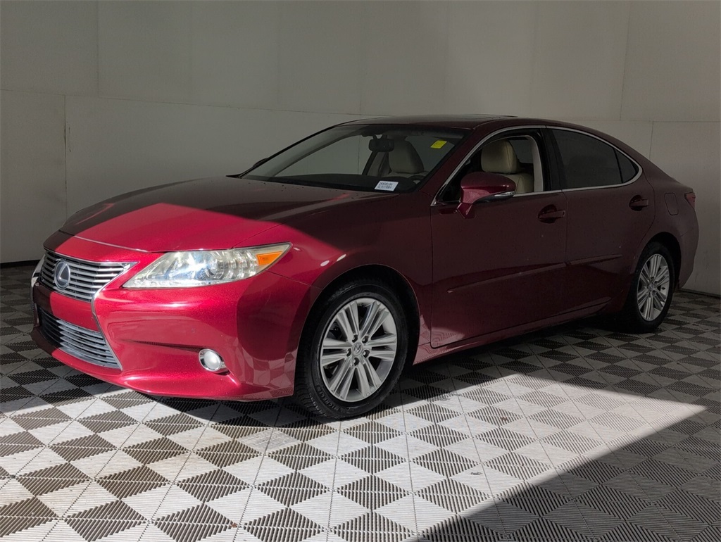 2015 Lexus ES 350 photo 3