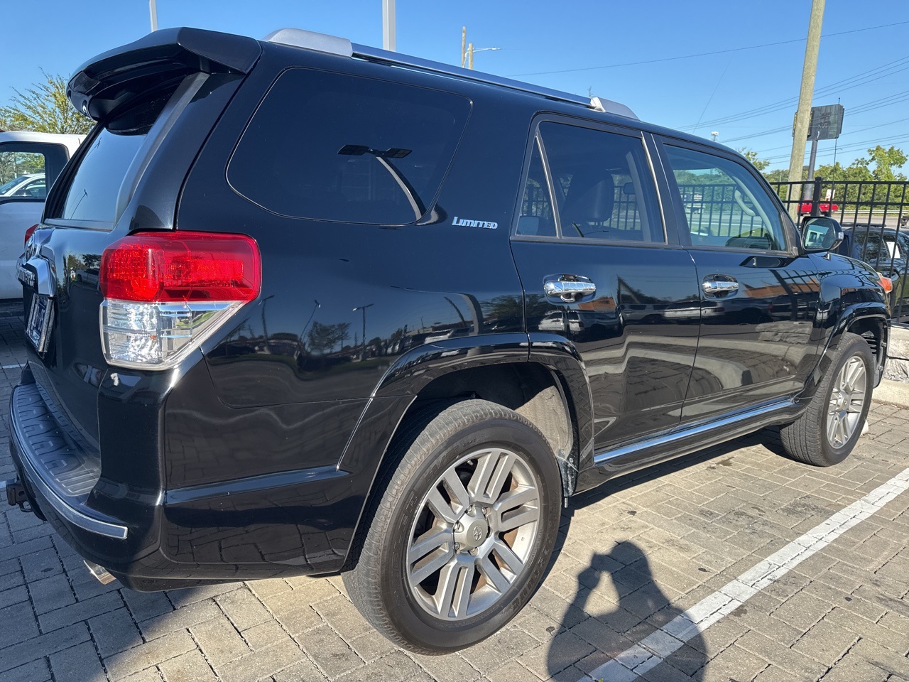 2010 Toyota 4Runner Limited photo 2