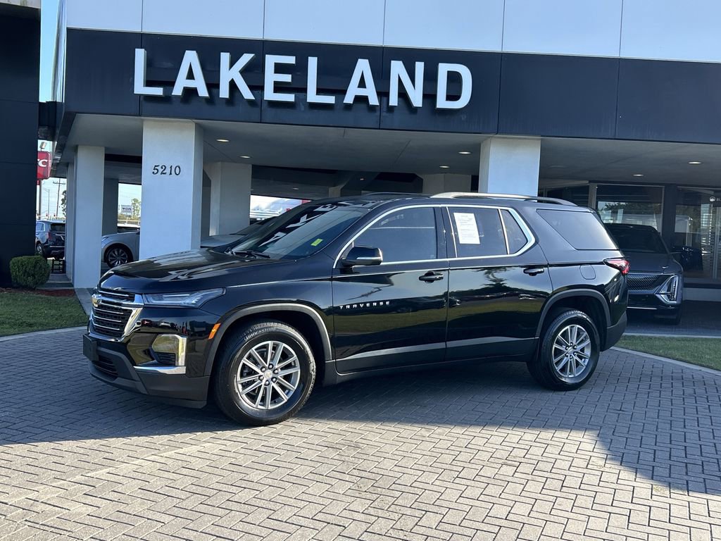 2023 Chevrolet Traverse Leather photo 2