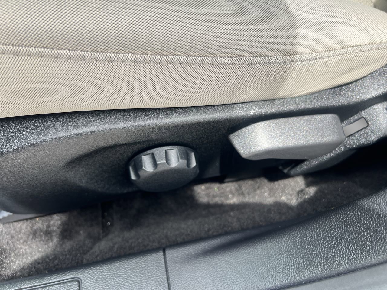 2018 Ford Fusion Hybrid S photo 16