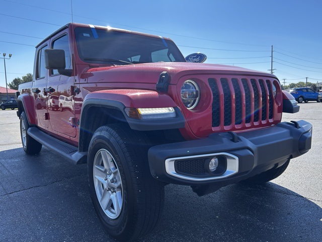 2022 Jeep Gladiator Sport S photo 2