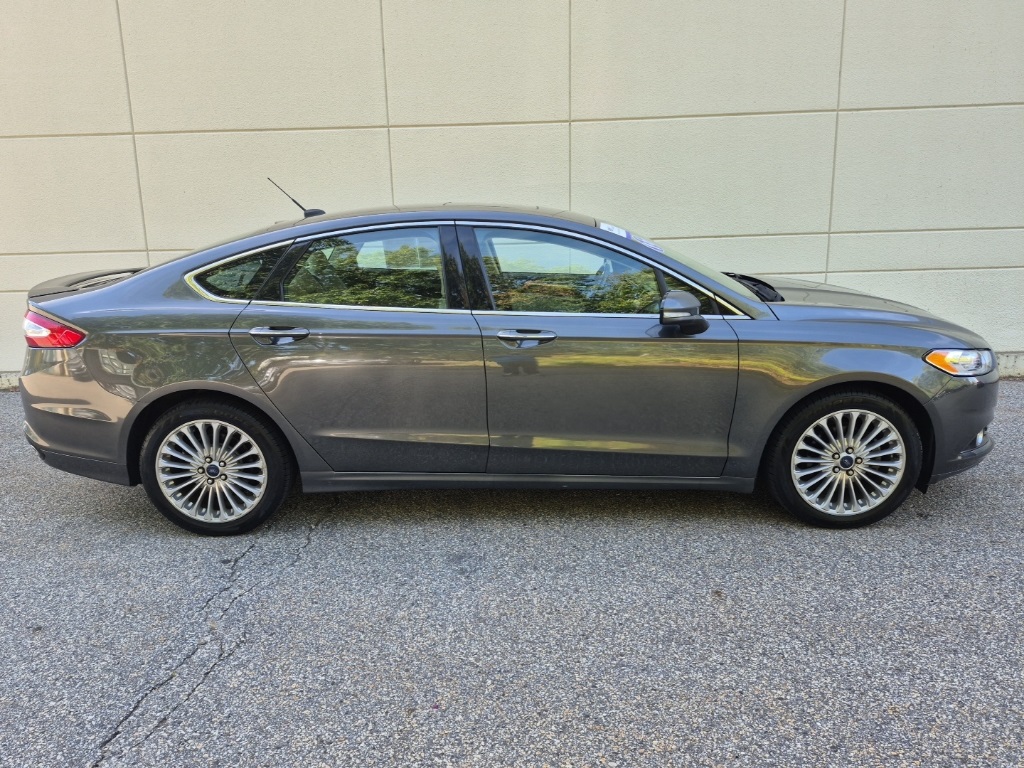 2016 Ford Fusion Titanium photo 3