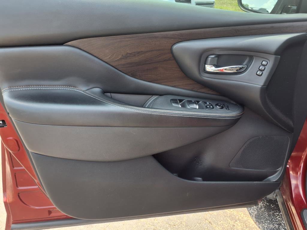 2021 Nissan Murano Platinum photo 17