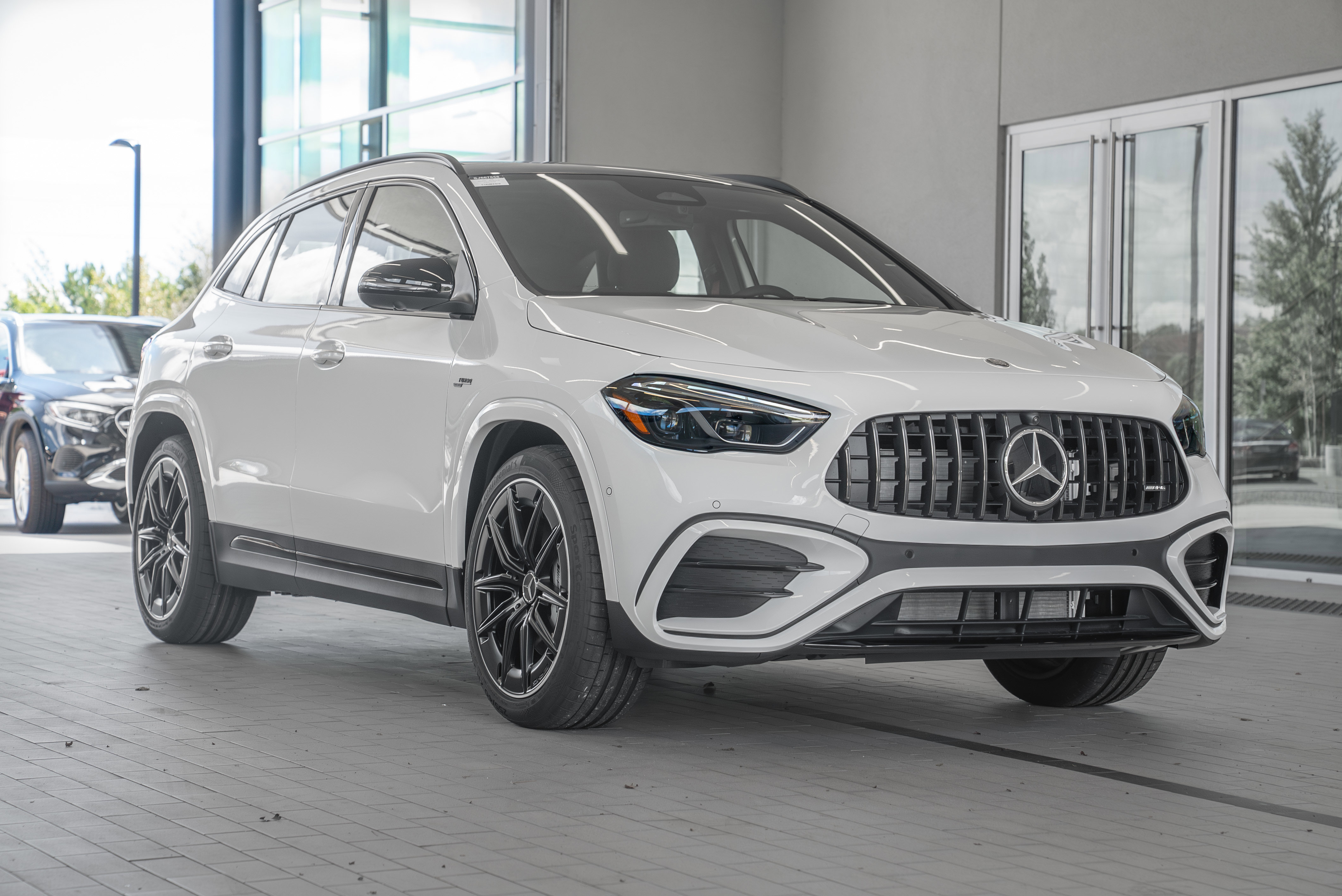 2025 Mercedes Benz GLA 35 AMG photo 5