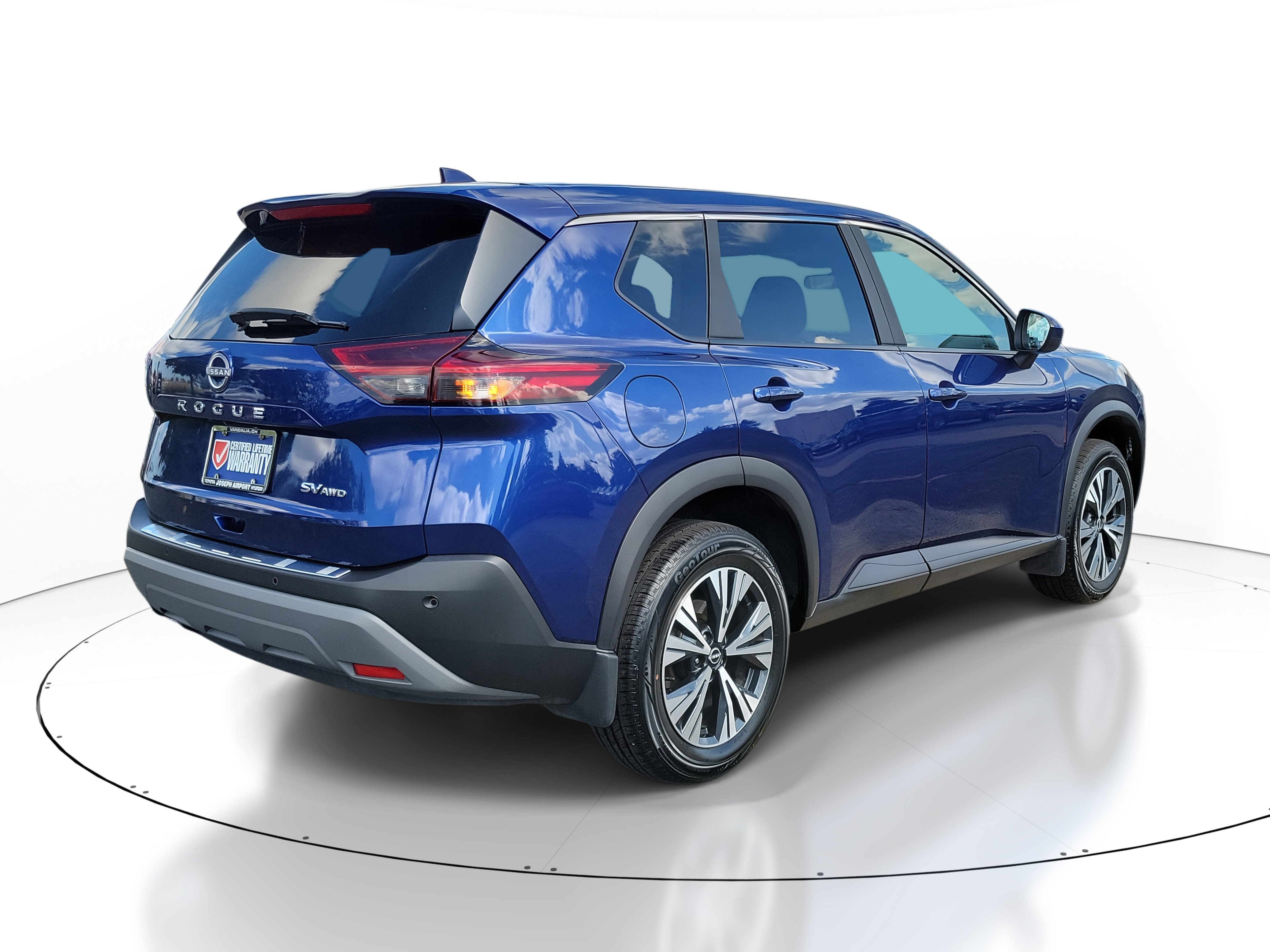 2023 Nissan Rogue SV photo 4