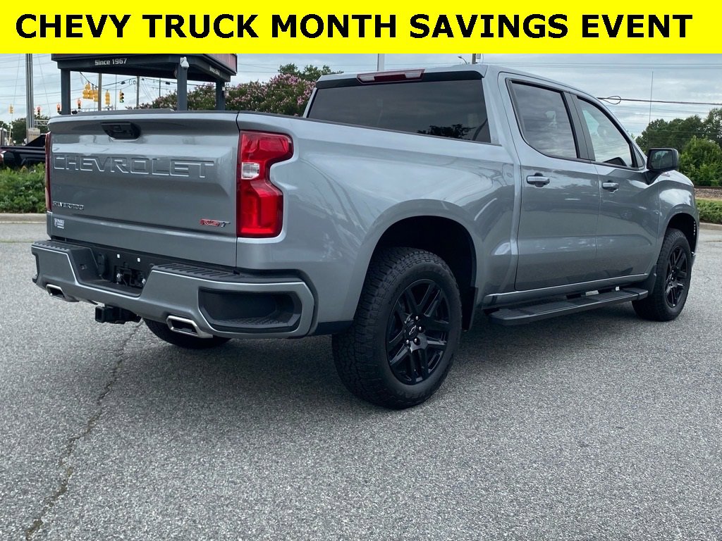 2025 Chevrolet Silverado 1500 RST photo 3