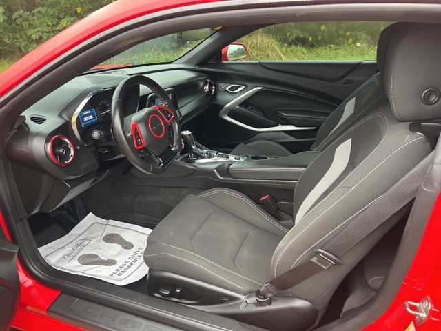 2019 Chevrolet Camaro 1LT photo 13