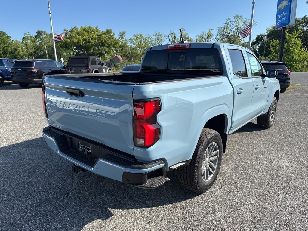 2025 Chevrolet Colorado Work Truck LT photo 4