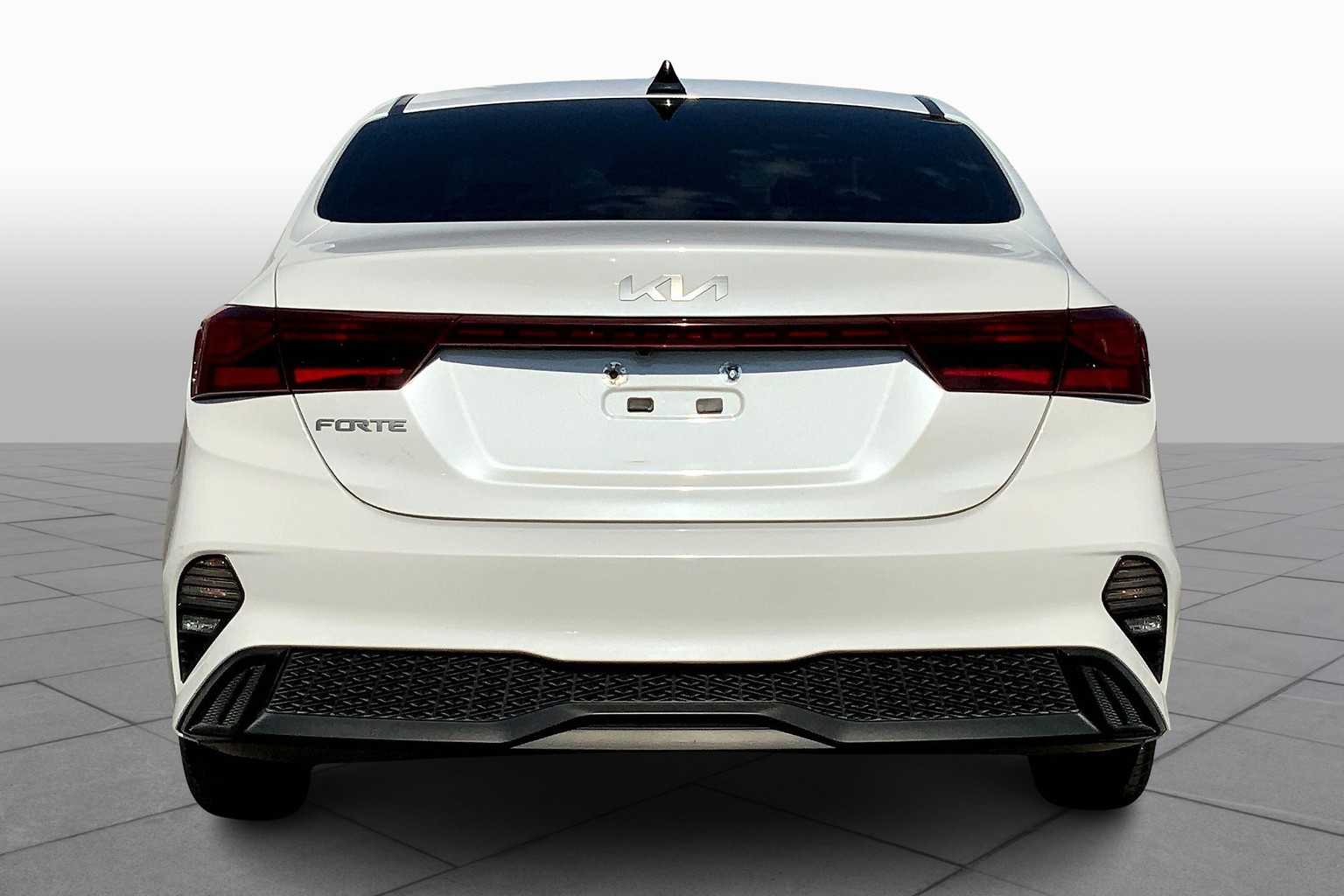 2023 Kia Forte LXS photo 4