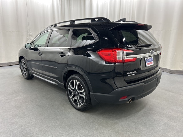 2023 Subaru Ascent Limited photo 4