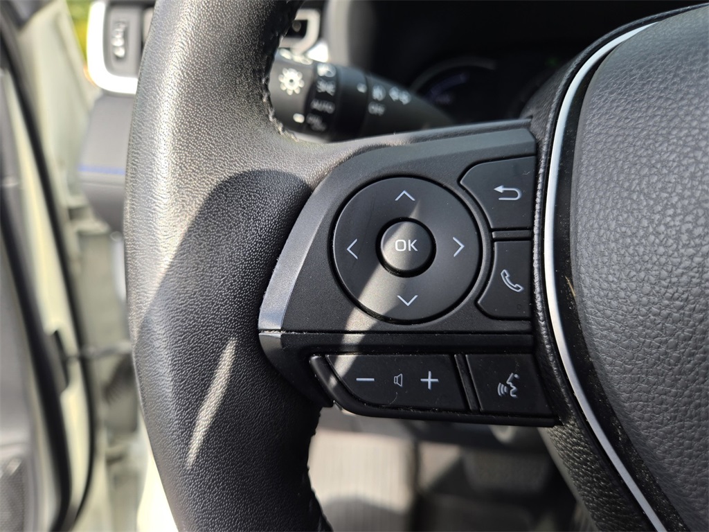 2021 Toyota RAV4 Hybrid XSE photo 25