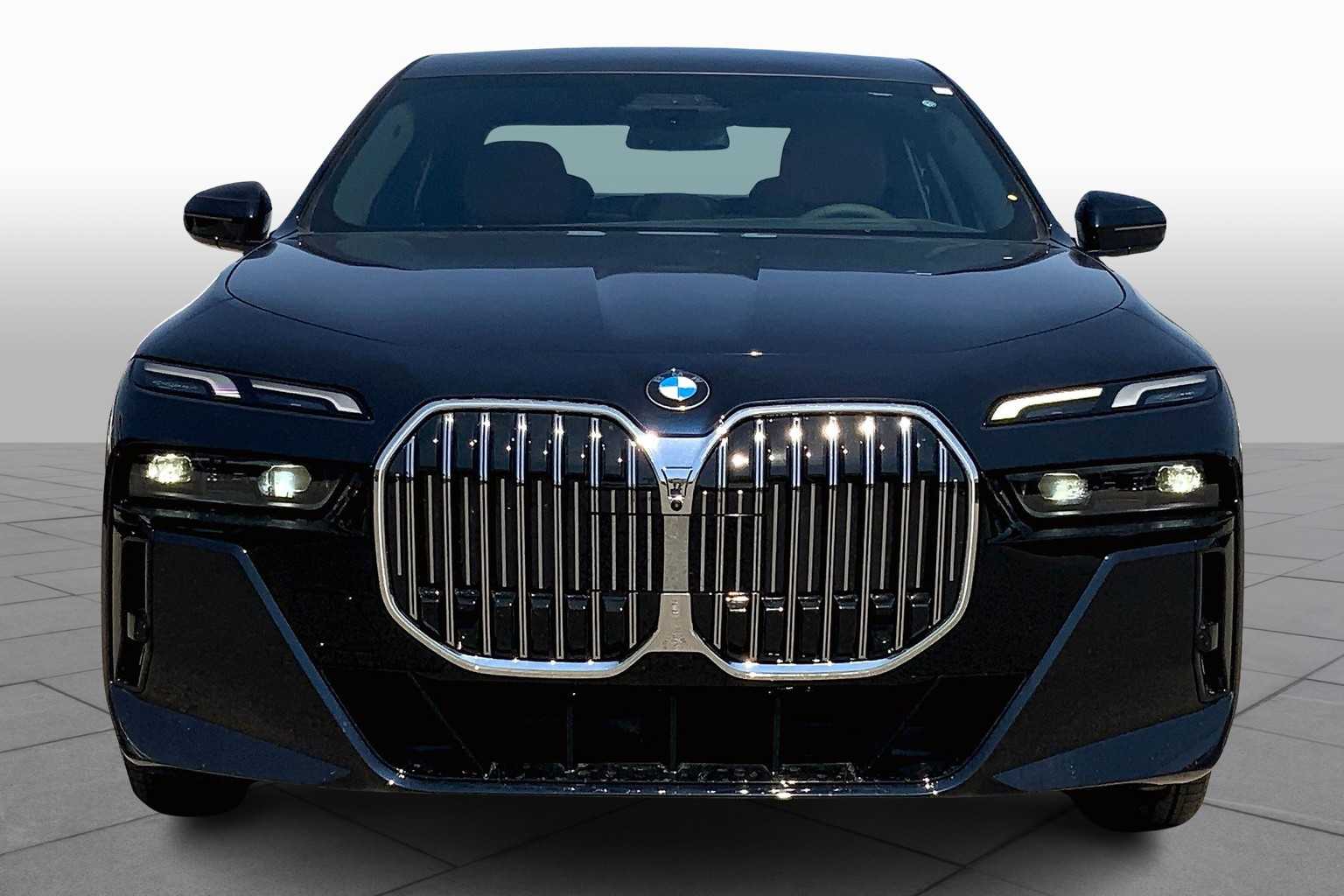 2025 Bmw 740i 740i xDrive photo 3
