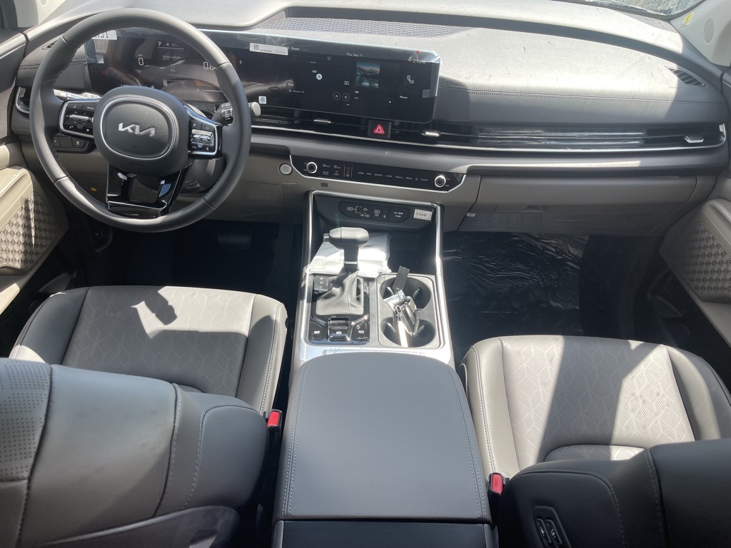 2026 Kia Carnival EX photo 13