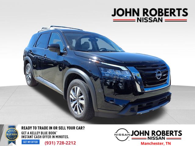 2024 Nissan Pathfinder SL's photo