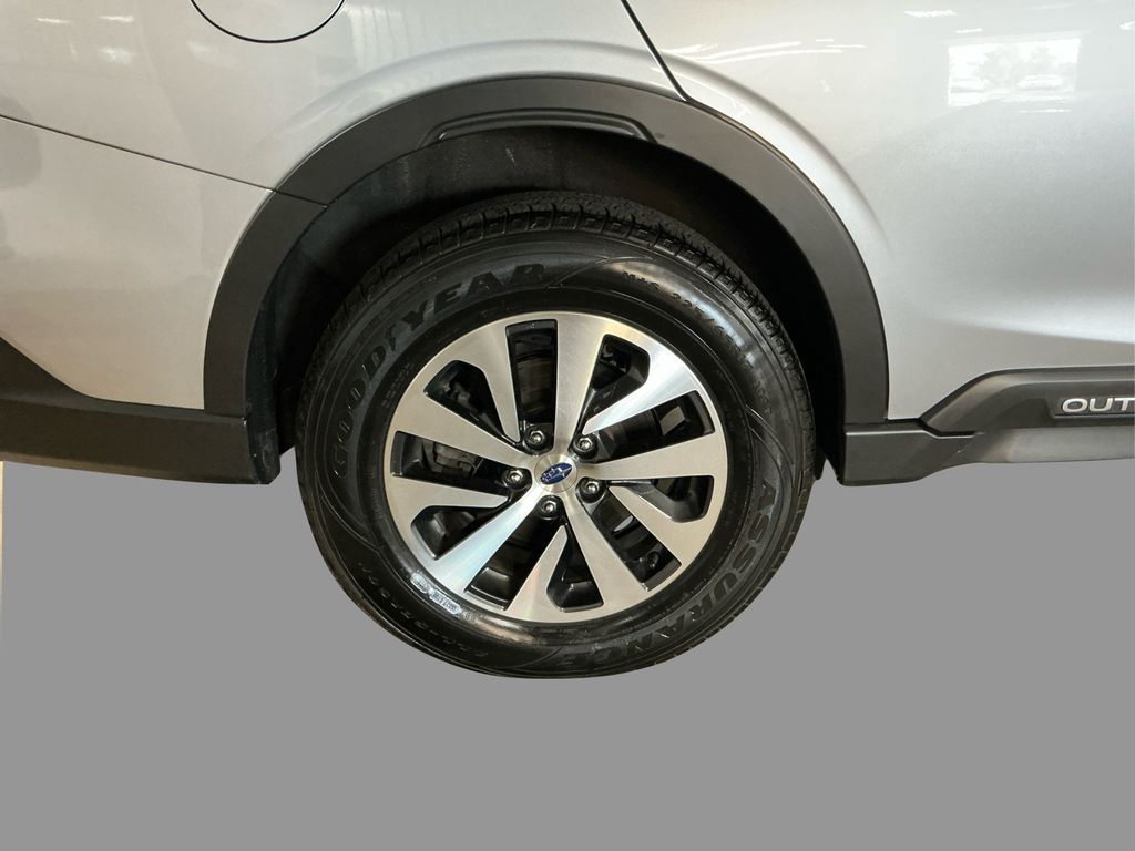2022 Subaru Outback Premium photo 14