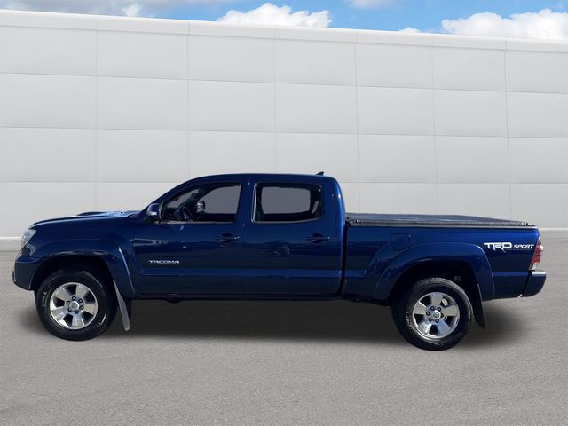 2015 Toyota Tacoma Base photo 2