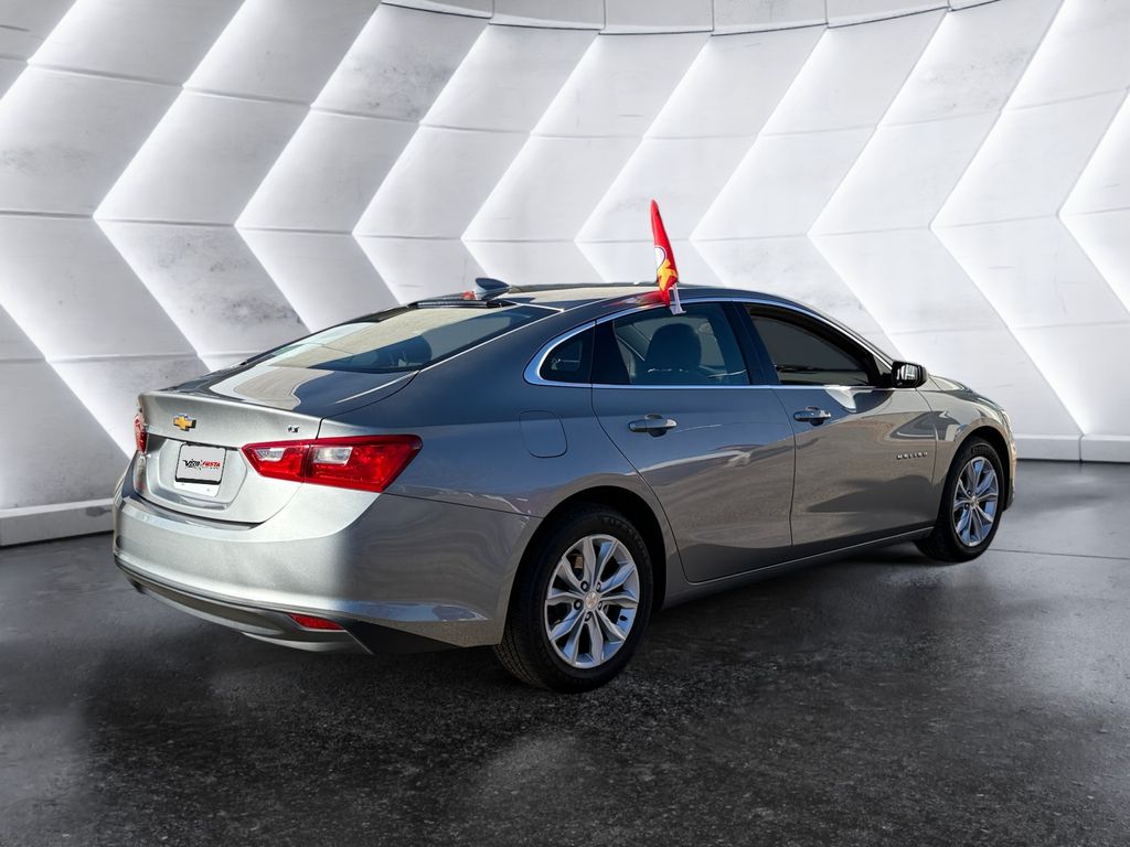 2023 Chevrolet Malibu 1LT photo 4