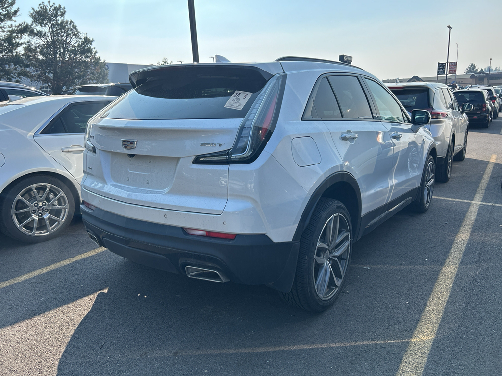 2023 Cadillac XT4 Sport photo 3