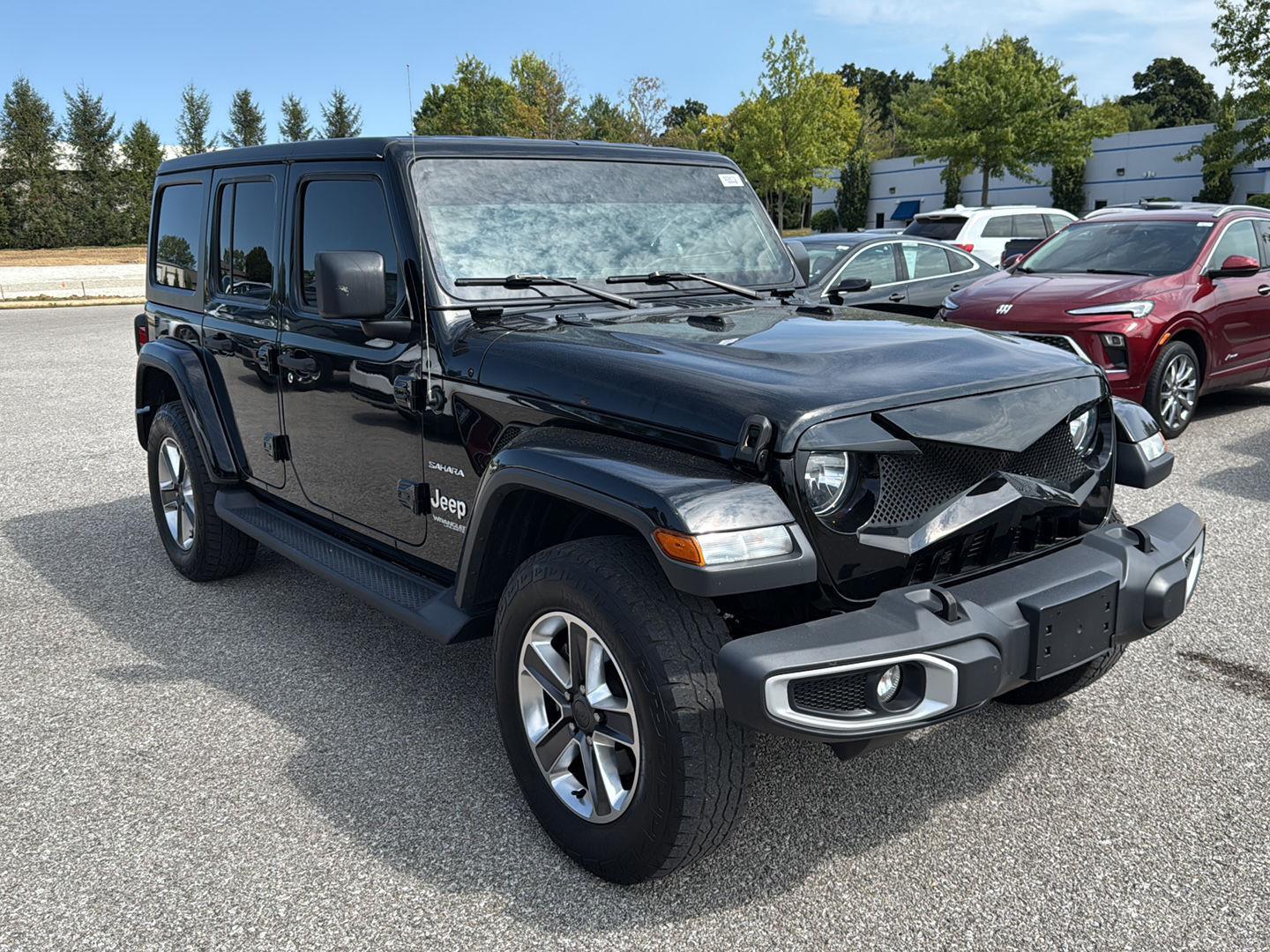 2020 Jeep Wrangler Unlimited Sahara photo 3
